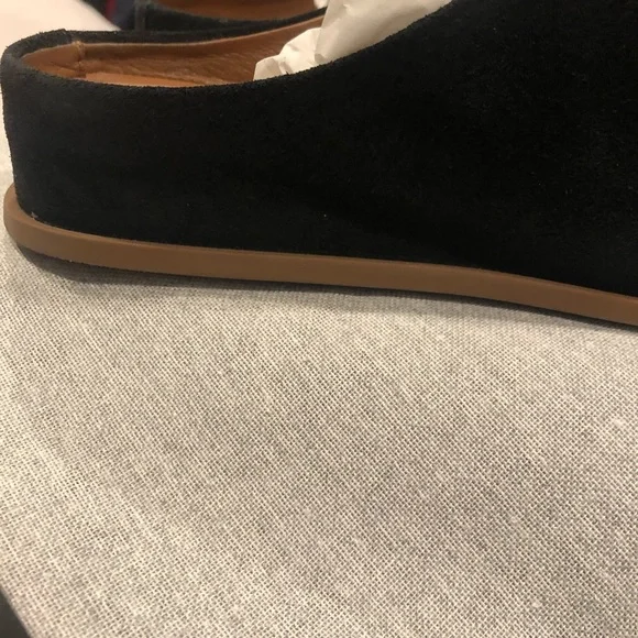 Aquatalia black suede slides size 6 - Picture 5 of 6